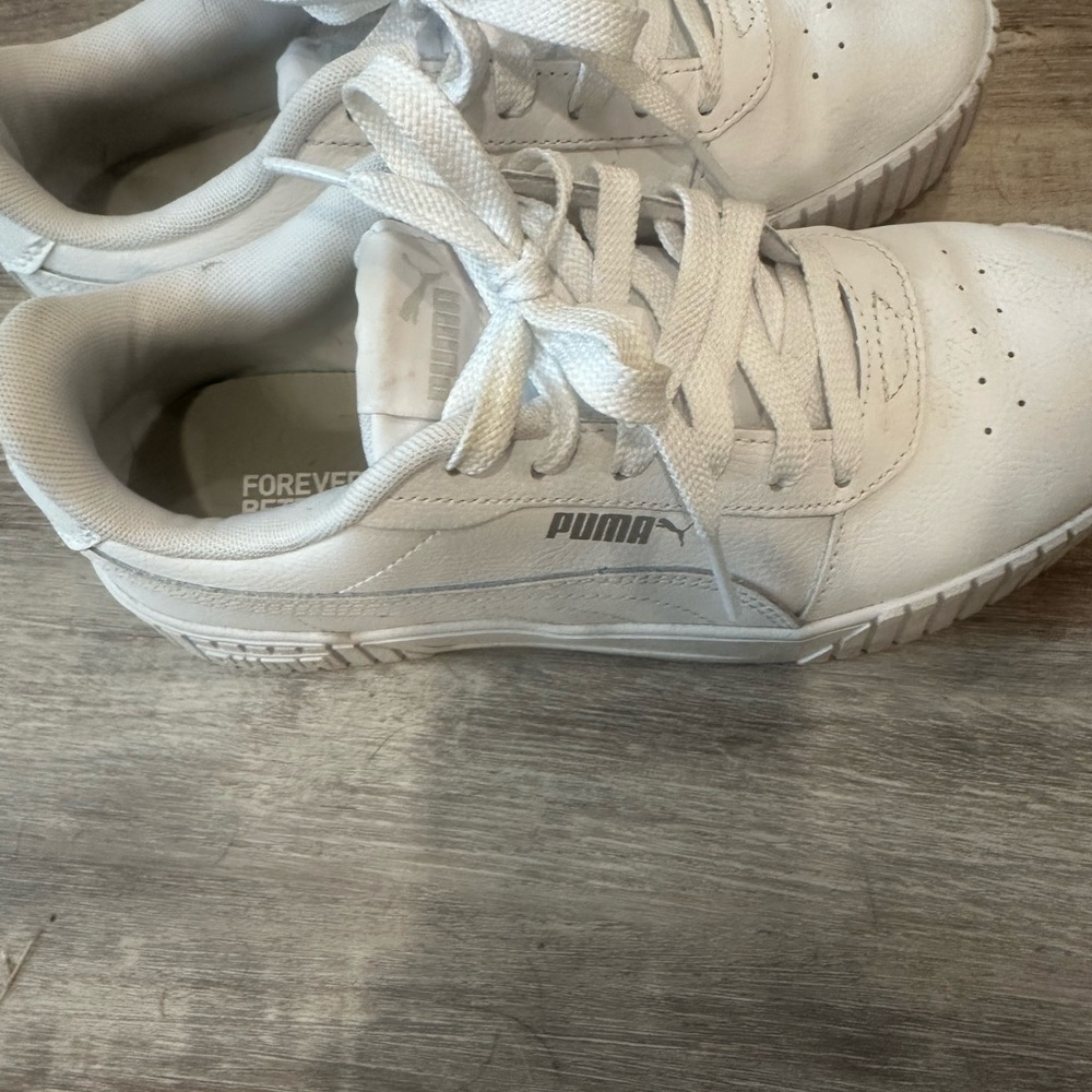 Worn very lightly
